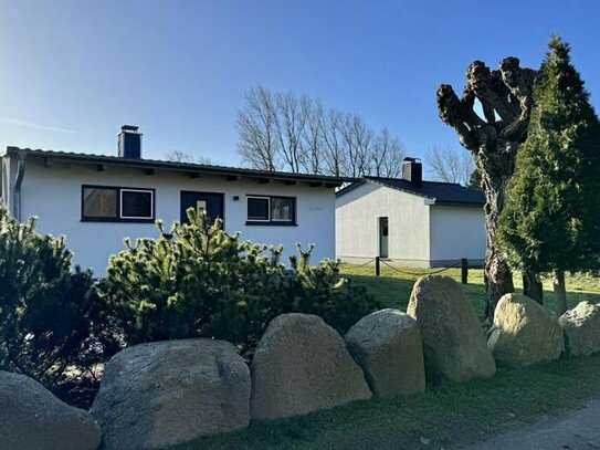 Neuwertiges Wochenendhaus mit Sauna, Kamin und Ostseerauschen