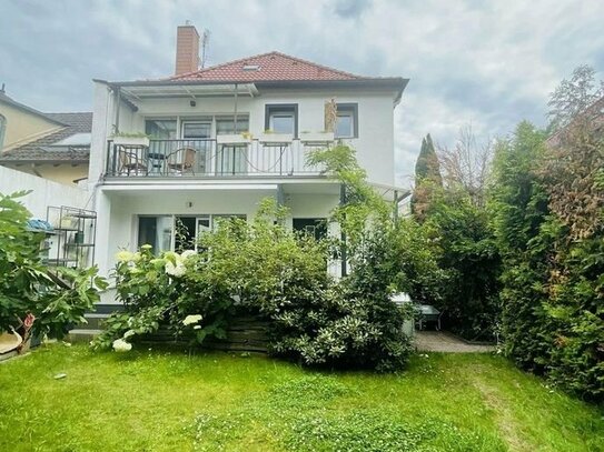 Attraktives Einfamilienhaus mit Garten in Neu-Isenburg