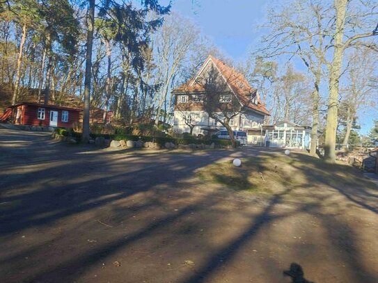 3,8 ha Grundstück mit Privatstrand an der Ostsee, mit Villa ehem. als Hotel genutzt