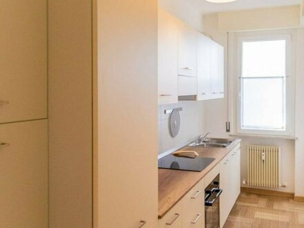 Modernisierte 2-Zimmer-Wohnung mit Balkon und Einbauküche in Ludwigsburg