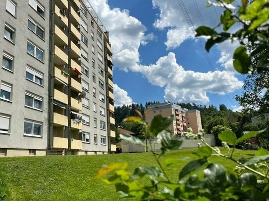 Attraktive 3-Zimmer-Wohnung in Gernsbach mit Balkon und Stellplatz