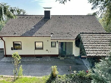 Idyllisches Haus mit tollem Fernblick und großem Garten Nähe Aicha vorm Wald zu verkaufen