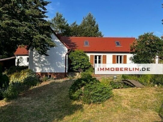 IMMOBERLIN.DE - Charmantes Einfamilienhaus mit großzügigem Garten & Grundstückspotential in sehr angenehmer Lage