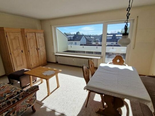 Gut geschnittene 2,5-Zimmer-Wohnung mit Dachterrasse und großem Hobbykeller in Olching