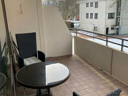 Modern gestaltete Etagenwohnung mit gemütlichem Balkon