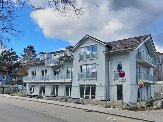 VERMIETET an nette Menschen :) 3-Zimmer NEUBAU IM MÜNCHNER SÜDEN