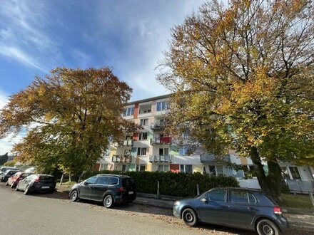 Helle 4-Zimmer-Wohnung mit Balkon ins Grüne