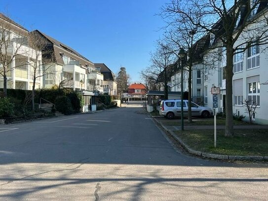 Sehr gepflegte Wohnung in ruhiger und grüner Wohnanlage