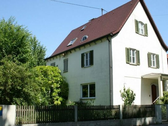 Charmantes Einfamilienhaus in Augsburg Pfersee