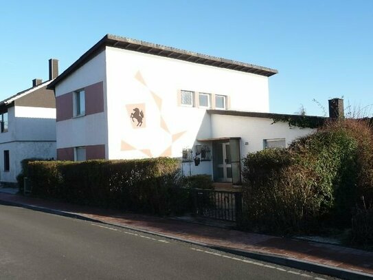 Zweifamilienhaus mit Garten und Fernblick in bevorzugter Höhenlage von Alfter-Oedekoven