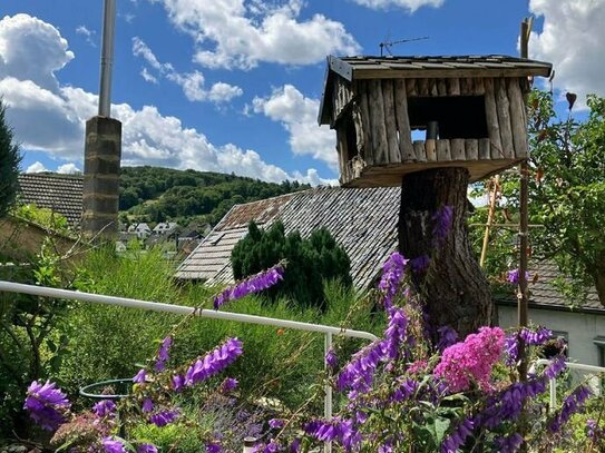 Fachwerkhaus mit schönem Garten, Grillplatz und Garage