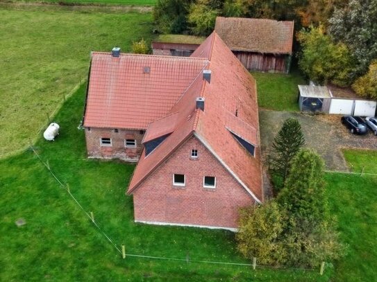 Hofstelle in Velen mit Zweifamilienwohnhaus - viel Raum für Ihre eigenen Ideen.