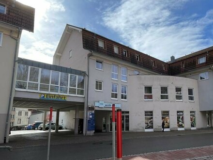 2 variable Wohnungen, weiterer möglicher Ausbau, zugängliche Dachterrasse,