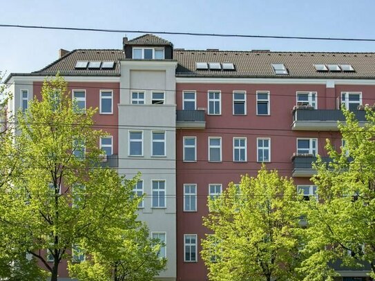Investieren in Prenzlauer Berg ++ PROVISIONSFREI ++ vermietete Gründerzeit-Wohnung *beliebte Lage*
