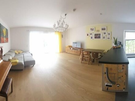 Moderne 4 Zimmer Wohnung mit Küche und 2 Bädern