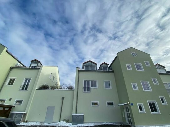 4 Zimmer Wohnung mit Balkon