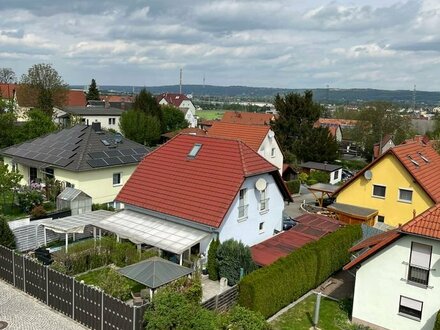 Freistehendes EFH in Hanglage an der östlichen Stadtgrenze zu Dresden