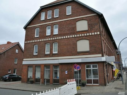 Vermietete Gewerbeimmobilie, mit zwei PKW-Stellplätzen in guter Lage von Lüneburg-Ost