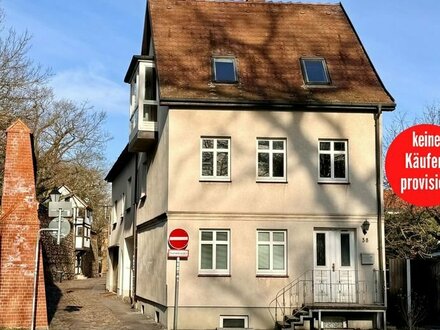 HORN IMMOBILIEN ++ Haus mit schicker Maisonettewohnung in der Innenstadt von Neubrandenburg