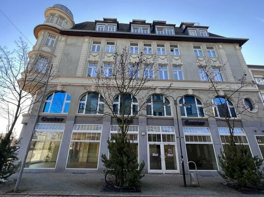 FORST: Mehrfamilienhaus direkt an der Stadtkirche - ca. 1.800 m² Wohnfläche per SOFORT zu VERKAUFEN