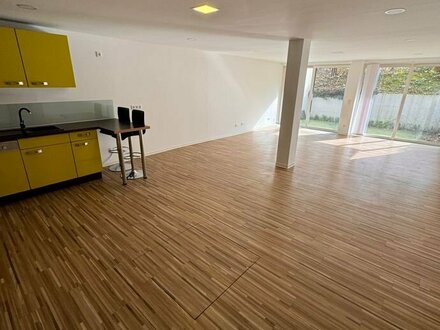 Moderne 2 Zimmer Wohnung in Holz