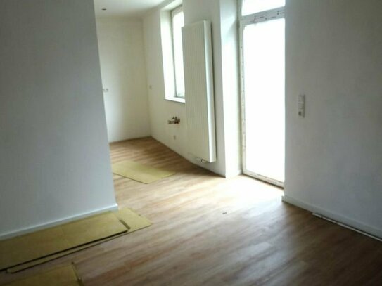 Moderne sanierte Etagenwohnung mit Balkon in zentraler Lage von Würselen