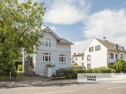 Eigentum in Blankenese! Freie Wohnung im Hochparterre in einer Jugendstilvilla.