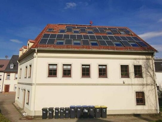 28.516,20 € NKM - Modernisiertes Mehrfamilienhaus in Bad Lausick mit Solaranlage, 6,08% Rendite