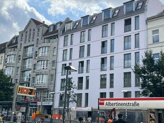 Weißensee: Berliner Allee: ERSTBEZUG im NEUBAU - ab 2024: GEWERBE mit 33 m² im VHS Erdgeschoss