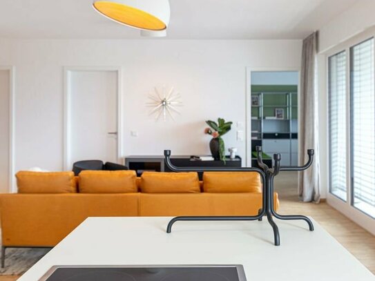 Schöner Wohnen auf dem Riedberg - 4-Zimmer-Wohnung mit Balkon und Loggia