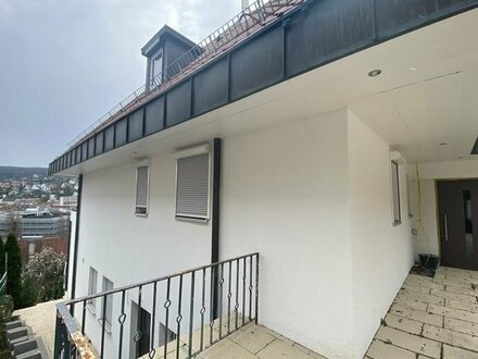 Kernsaniertes Dreifamilienhaus in gefragter Wohnlage im Stuttgarter Süden zu erwerben