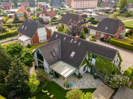 Großzügiges Architekten-Haus (mit Solardach) inkl. Einliegerwohnung in Seenähe