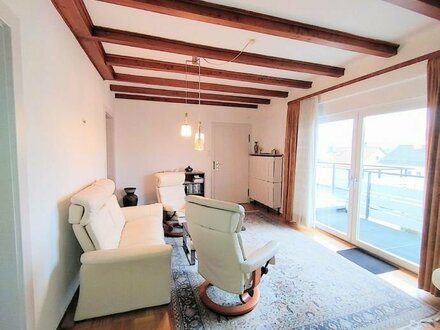 Frei ab März 2024!! Gepfl. 3.5 Zimmer Wohnung mit großem Terrassenbalkon + Option auf extra DG Studiozimmer!