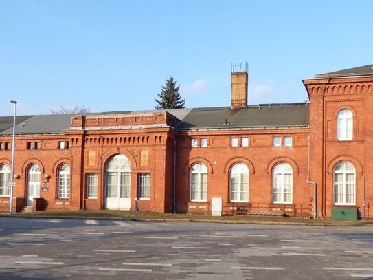 Büroeinheit am nördlichen Bahnhofsausgang zu vermieten.