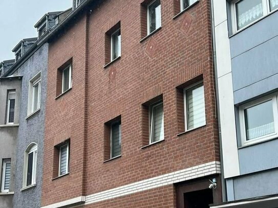 Dachgeschosswohnung in Duisburg zu verkaufen.