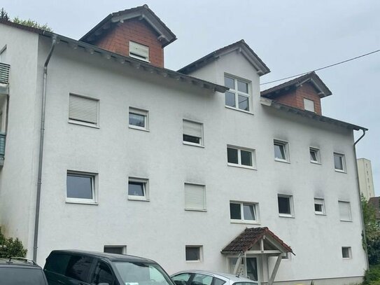 Dachgeschoß-Wohnung in sonniger, ruhiger Stadtrandlage in Merzig zu verkaufen!