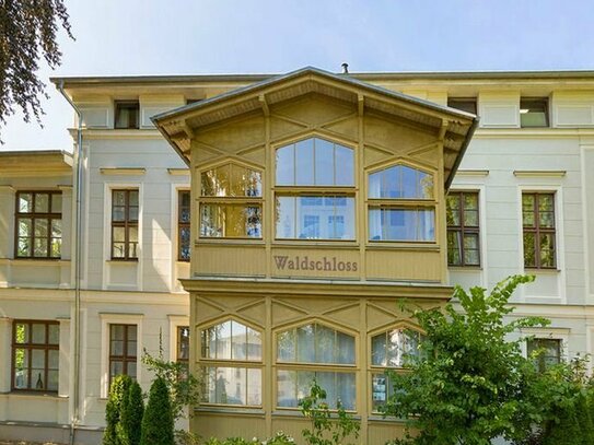 Charmante Dachgeschoss-Wohnung mit Weitblick in sanierter Villa im Herzen von Heringsdorf - WE 9
