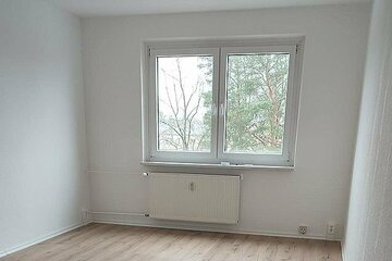 Einziehen und Wohlfühlen...Neu gefliestes Bad und Küche*3 Raumwohnung* sofort anzumieten