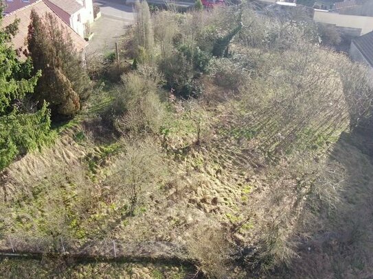 Ihr Eigenheim in der Natur: Großes Grundstück in Wollbach zu verkaufen