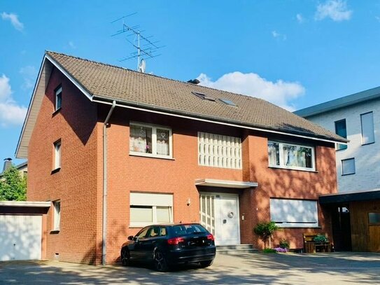 gepflegtes Wohnhaus mit 3 Wohneinheiten in Delbrück-Westenholz