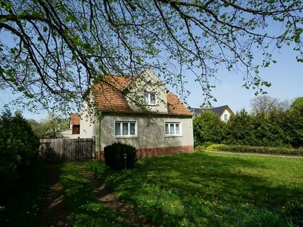 Ein ehemaliger Obsthof mit Nebengelass auf großem Grundstück in Hohenofen bei Neustadt/Dosse