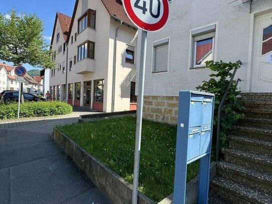 Helle, attraktive Wohnung im Landhausstil in einem liebenswerten 3-Familienhaus