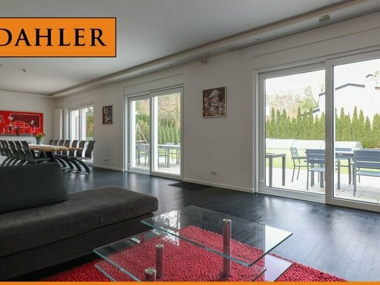 Large family villa with lake view in top location - Berlin Wannsee