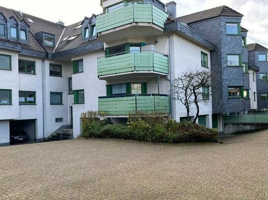 Ruhige und komfortable 2-Zimmer-Wohnung mit Balkon, Garage und Stellplatz in Wuppertal-Langerfeld