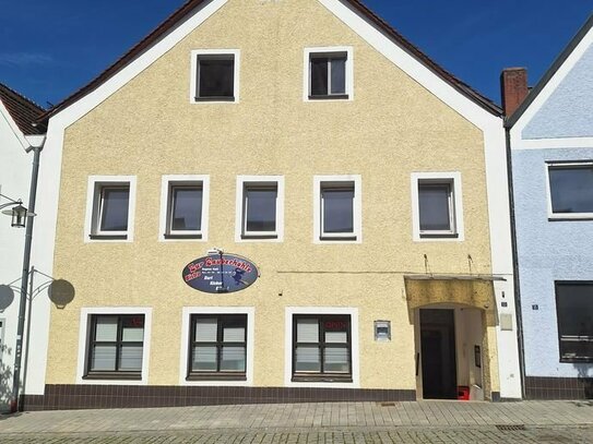 Helle, renovierte 2-Zimmer Wohnung im Herzen von Sulzbach-Rosenberg