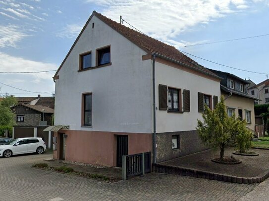 Zweifamilienhaus in Wiesbach zu verkaufen