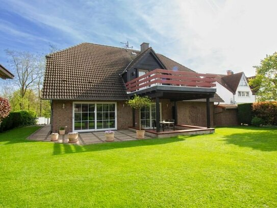 Großzügiges freistehendes Einfamilienhaus mit Einliegerwohnung am Binsenteich in Duisburg-Rumeln