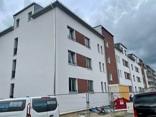 *Erstbezug - moderne und großzügige 5 - Zimmerwohnung im Erdgeschoss mit Terrasse - WE 0.5*