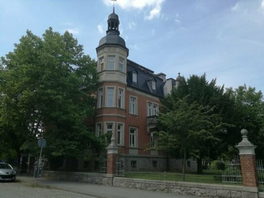 repräsentative Büro- Praxiseinheit in einem Einzeldenkmal zu vermieten