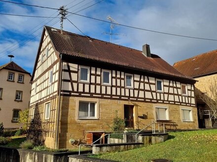 Historisches Wohnen mit viel Platz und großem Grundstück in Lendershausen